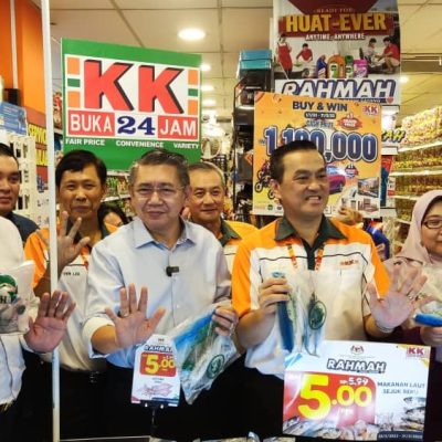 Inisiatif-Payung-RAHMAH-Diperluas-ke-KK-Super-Mart-02