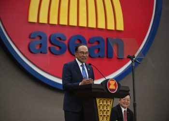 Malaysia angkat kebersamaan ASEAN ketika dunia berdepan keresahan – Anwar