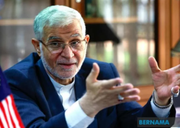 Keberanian Anwar selar tindakan serangan berterusan ke atas Iran dipuji