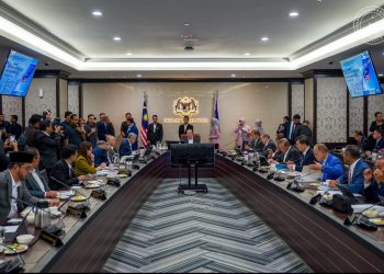 Demi kesejahteraan rakyat, Kerajaan Persekutuan dan Kerajaan Negeri perlu bekerja keras