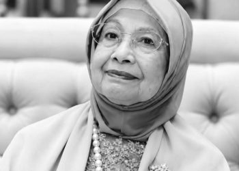 Tun Dr Siti Hasmah meninggal dunia