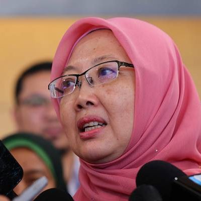 Dr Zaliha Mustafa memaklumkan, kerja-kerja baik pulih dan naik taraf berkenaan melibatkan 40 projek di Kedah dengan status satu projek telah siap, 26 dalam pelaksanaan dan 13 pada status prapelaksanaan dengan peruntukan RM8.4 juta. - BERNAMA